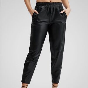 NWT Fabletics Vegan Leather Jogger
Black Size Small Tall Retail $89.95